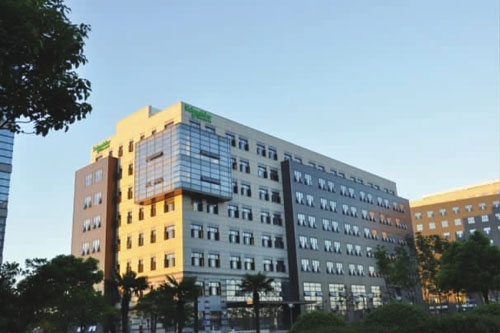 施耐德电气中国研发转型:从本土化到原创创新,引领制造业数字化变革