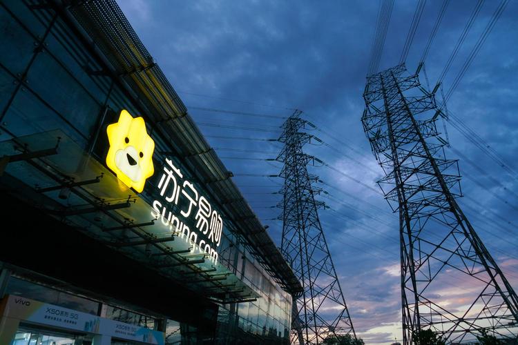 苏宁加速线下布局,业绩光鲜却有压力,线上线下差距凸显