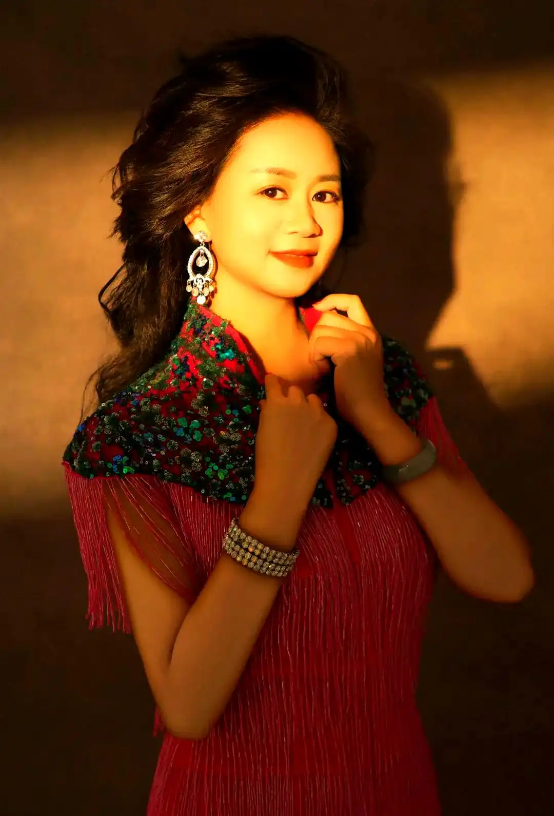 袁明清致敬邓丽君_邓丽君影响力_昆明歌手袁明清几岁了